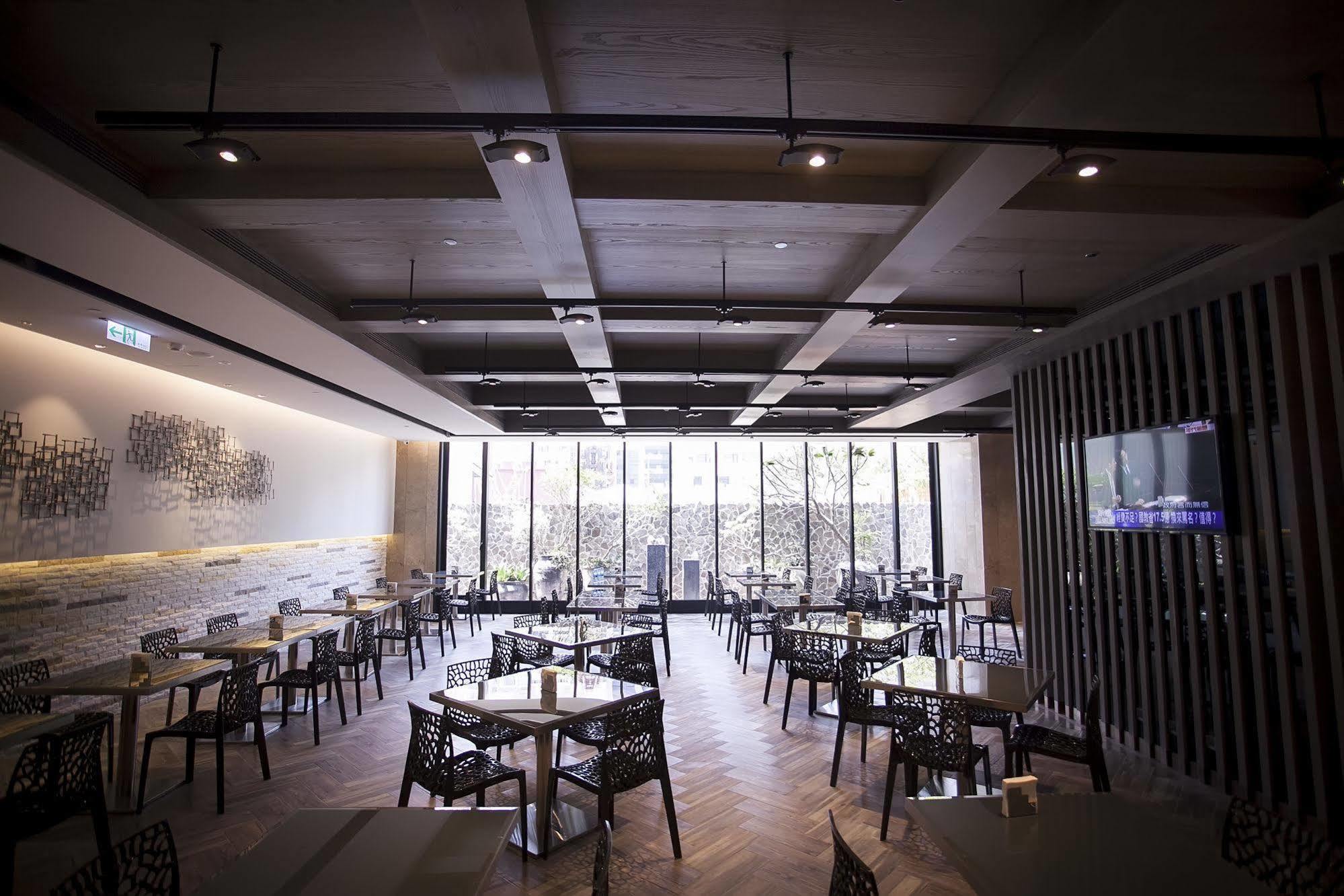 גאושיונג Royal Group Hotel Minghua Branch מראה חיצוני תמונה